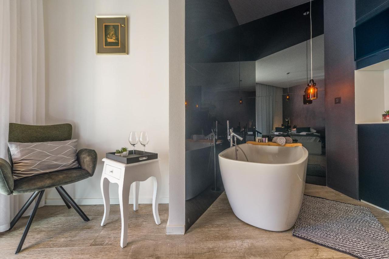 Central Rooms In Old Town By Belmont Realty ザダル エクステリア 写真