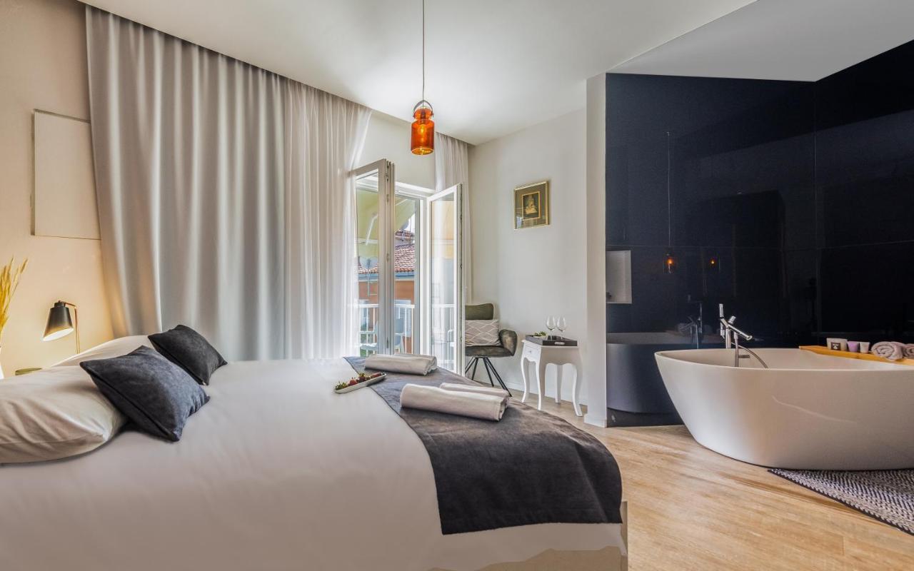 Central Rooms In Old Town By Belmont Realty ザダル エクステリア 写真