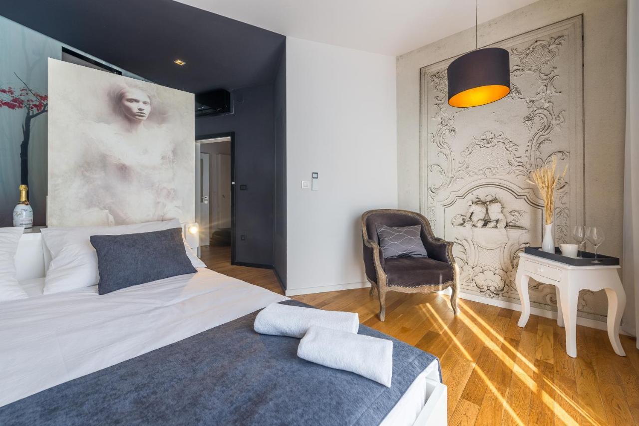Central Rooms In Old Town By Belmont Realty ザダル エクステリア 写真